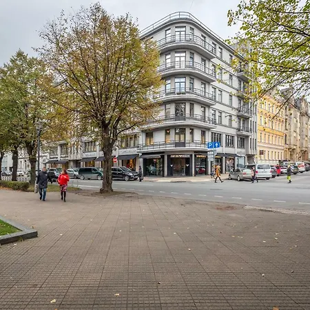 아파트 Central City For Up To Ten People
